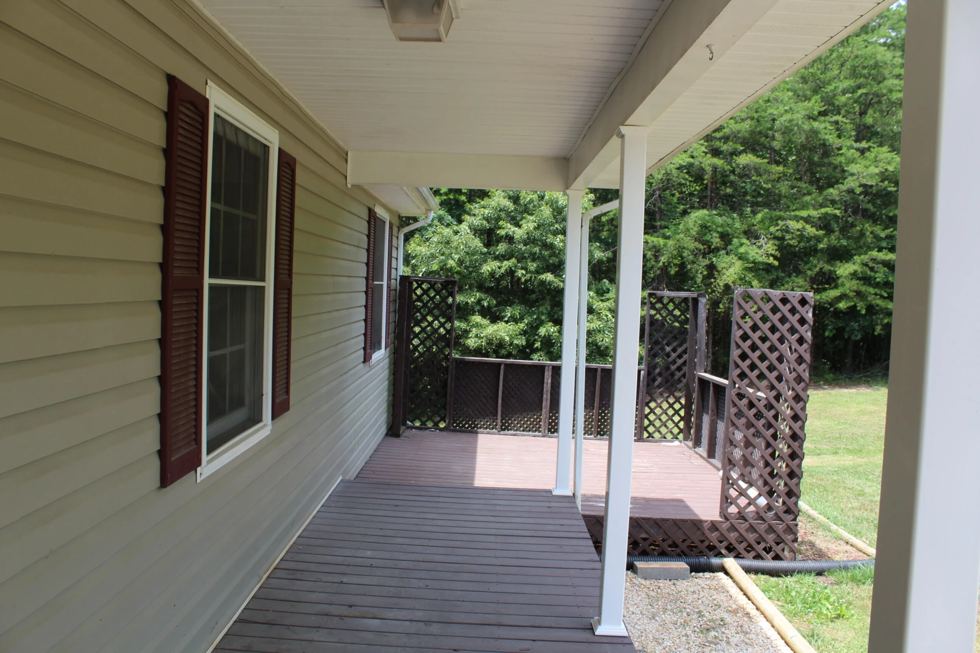 1138 Breezy Ridge RD - Photo 4