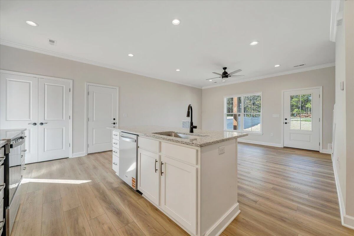 1581 Burnt Chimney RD - Photo 19