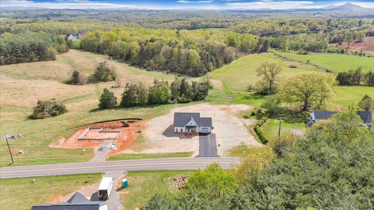 1581 Burnt Chimney RD - Photo 57