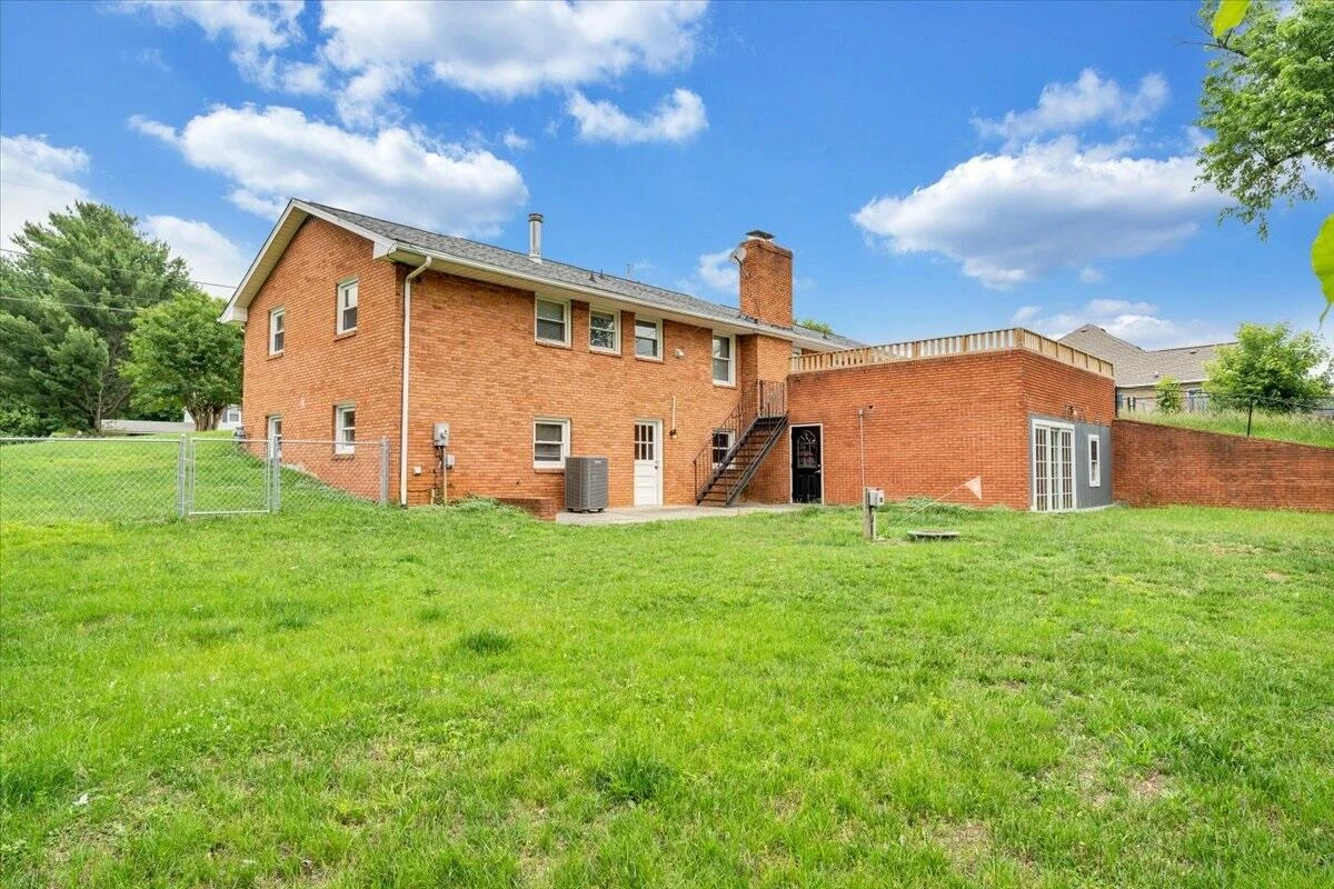 4015 Mockingbird Hill RD - Photo 32