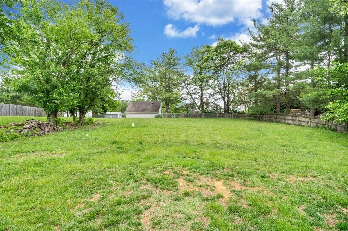 4015 Mockingbird Hill RD - Photo 34
