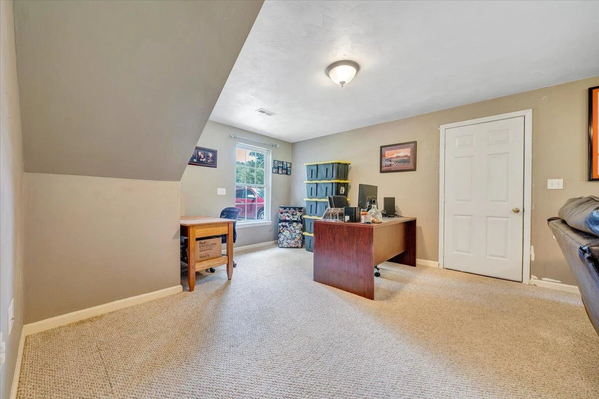253 Dawnridge DR - Photo 20