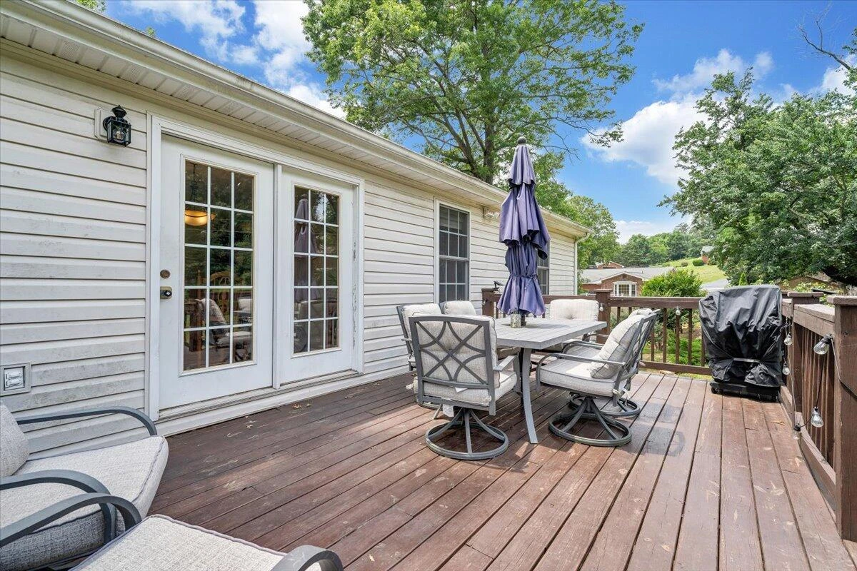 253 Dawnridge DR - Photo 22
