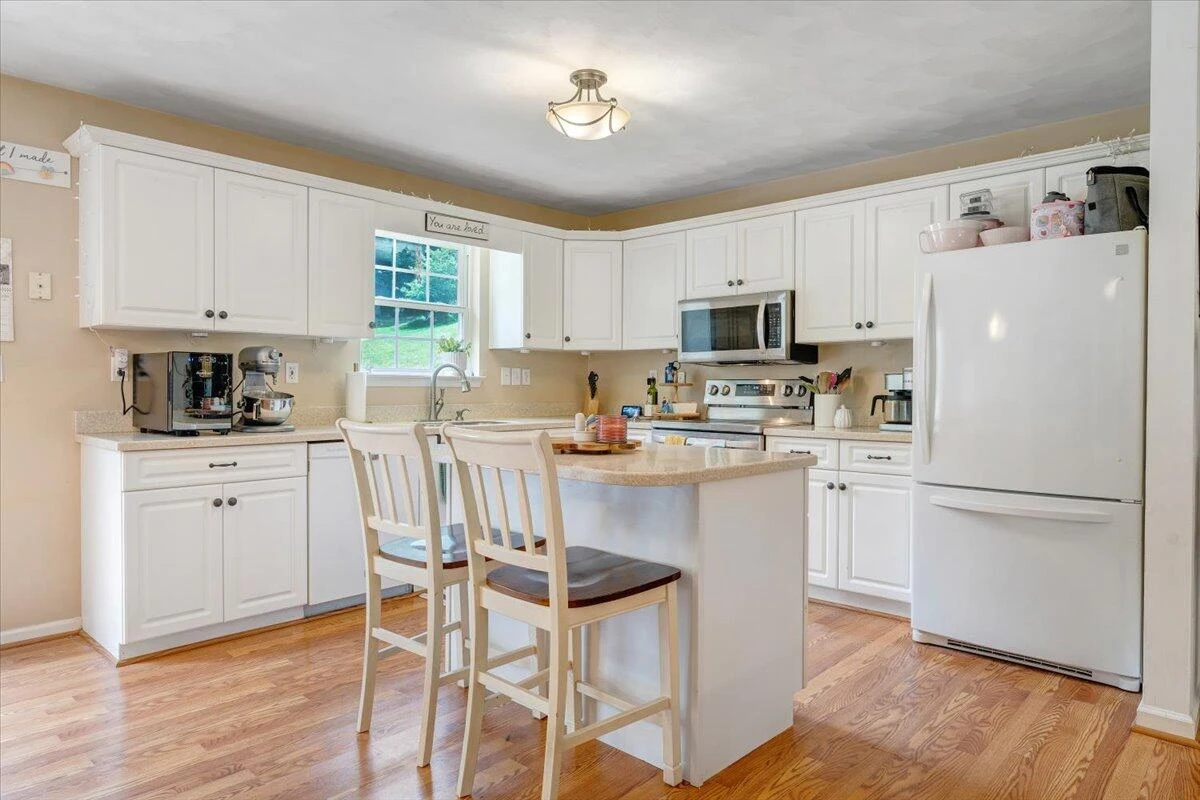 253 Dawnridge DR - Photo 7