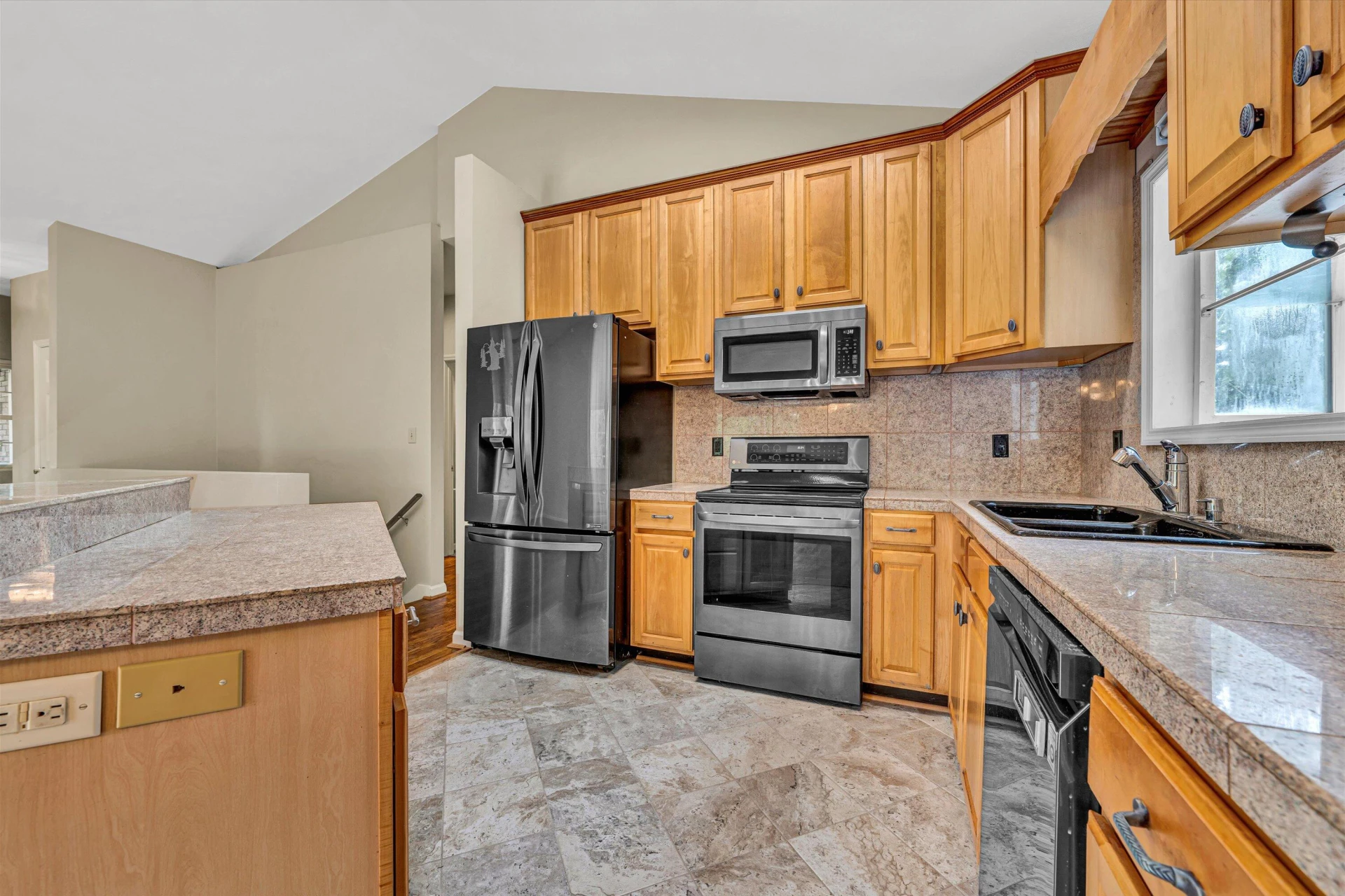 510 Ridgecrest DR - Photo 9