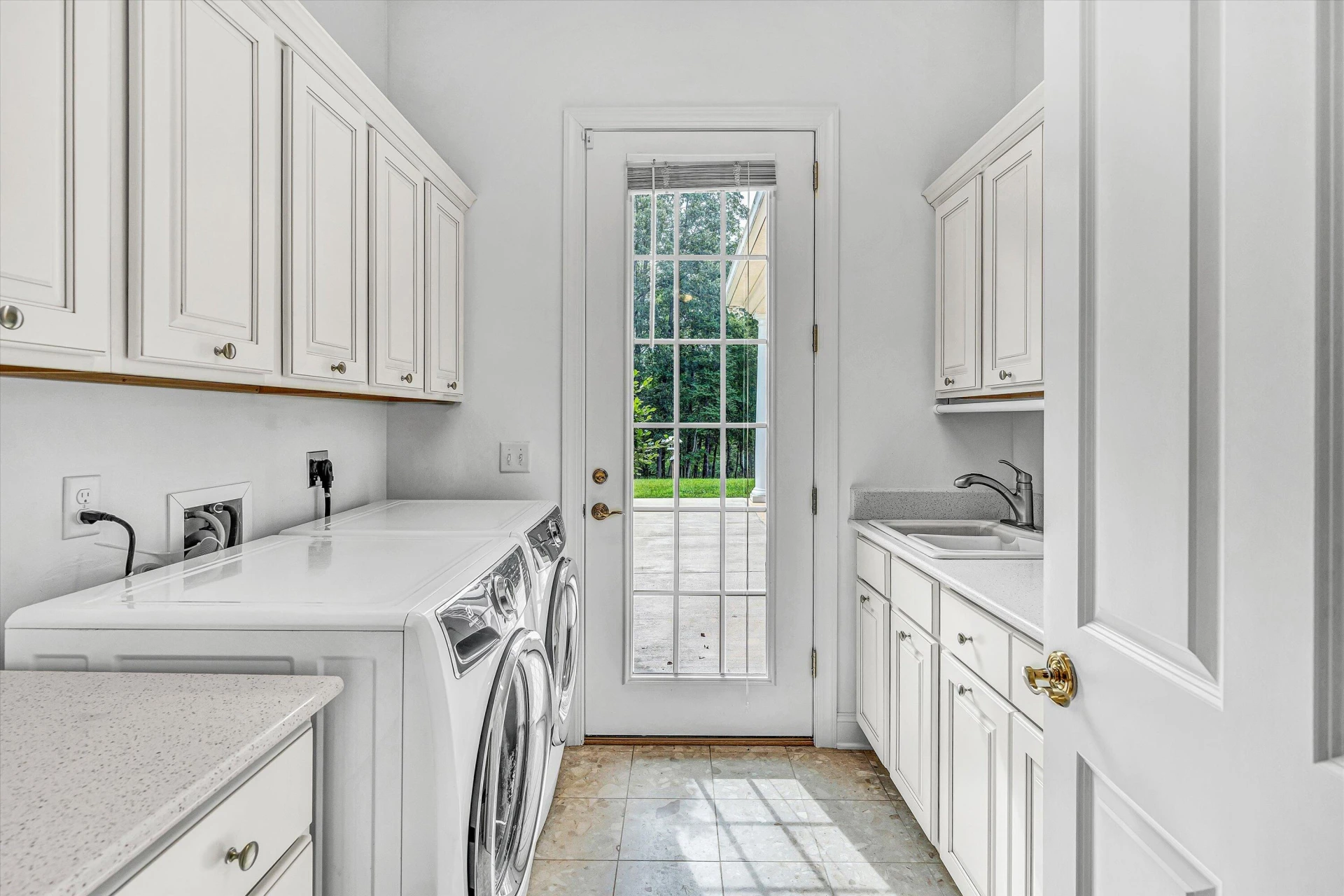 2246 Pine Ridge RD - Photo 15