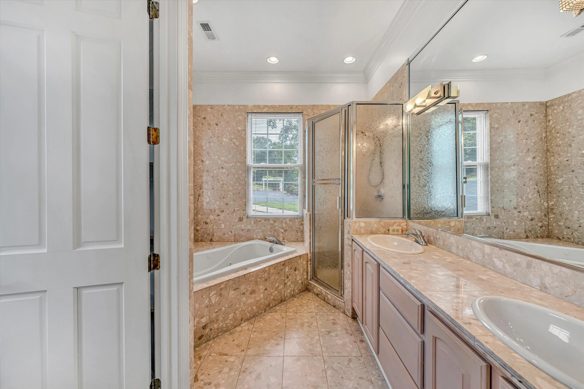 2246 Pine Ridge RD - Photo 17