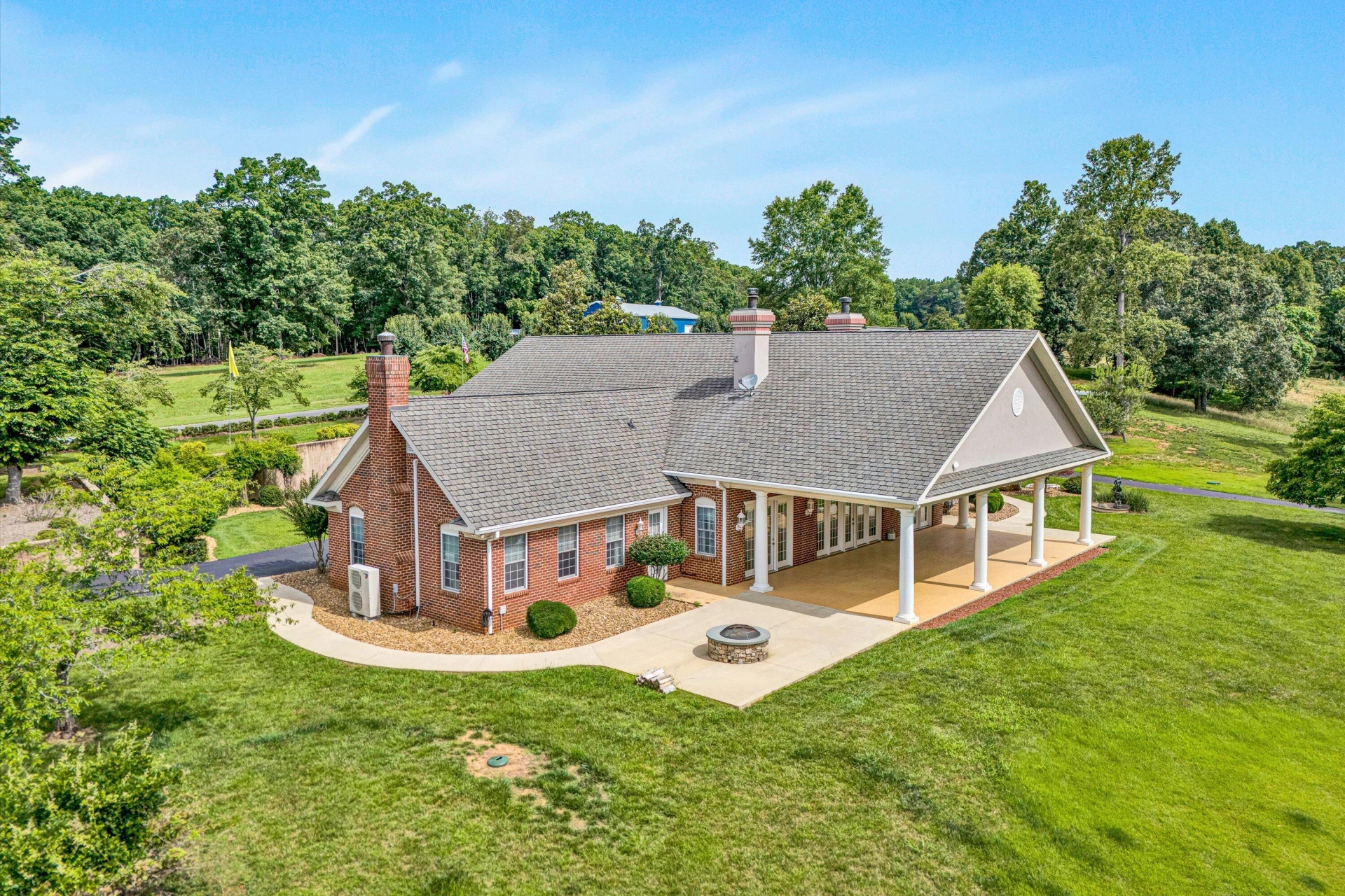 2246 Pine Ridge RD - Photo 4