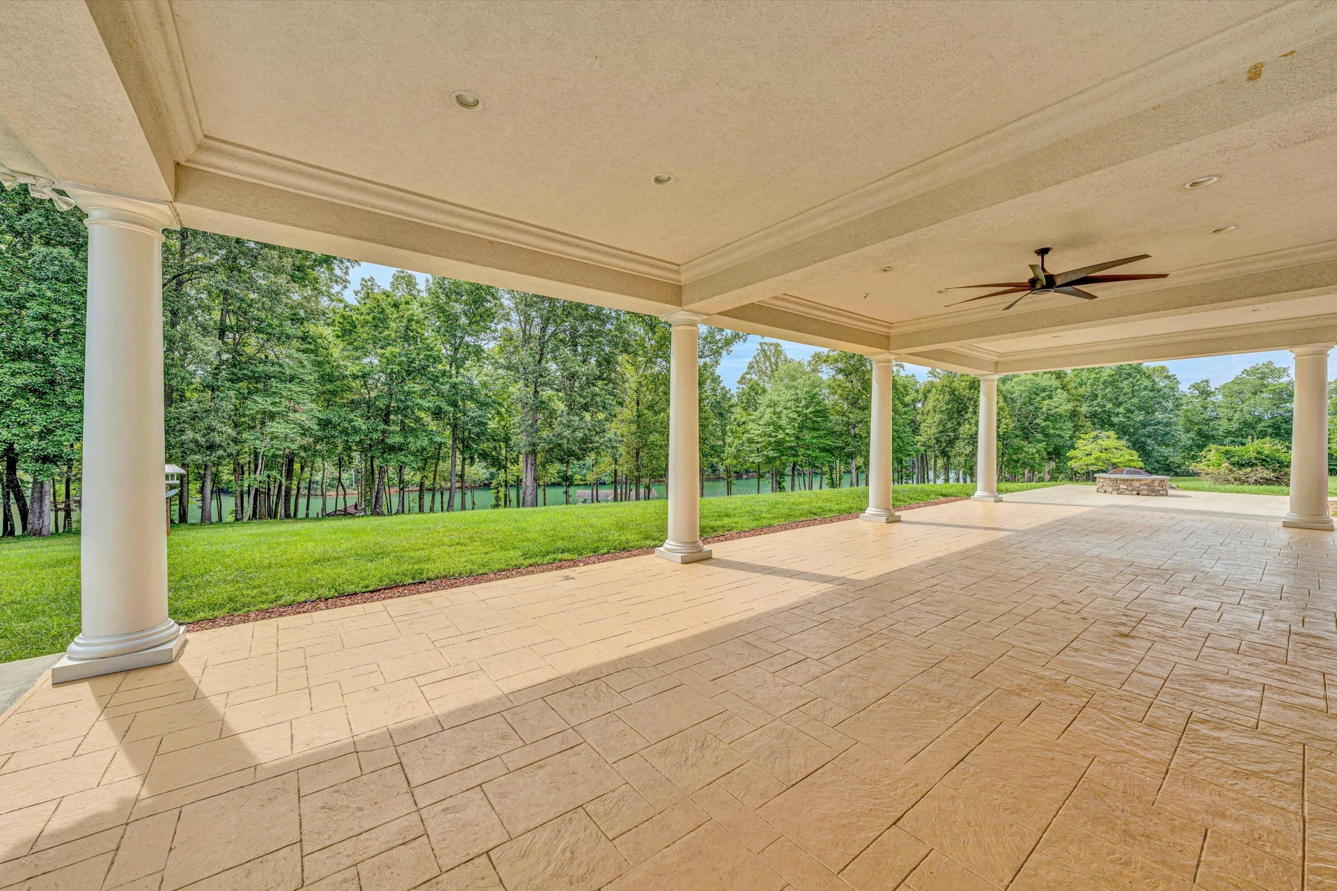 2246 Pine Ridge RD - Photo 31