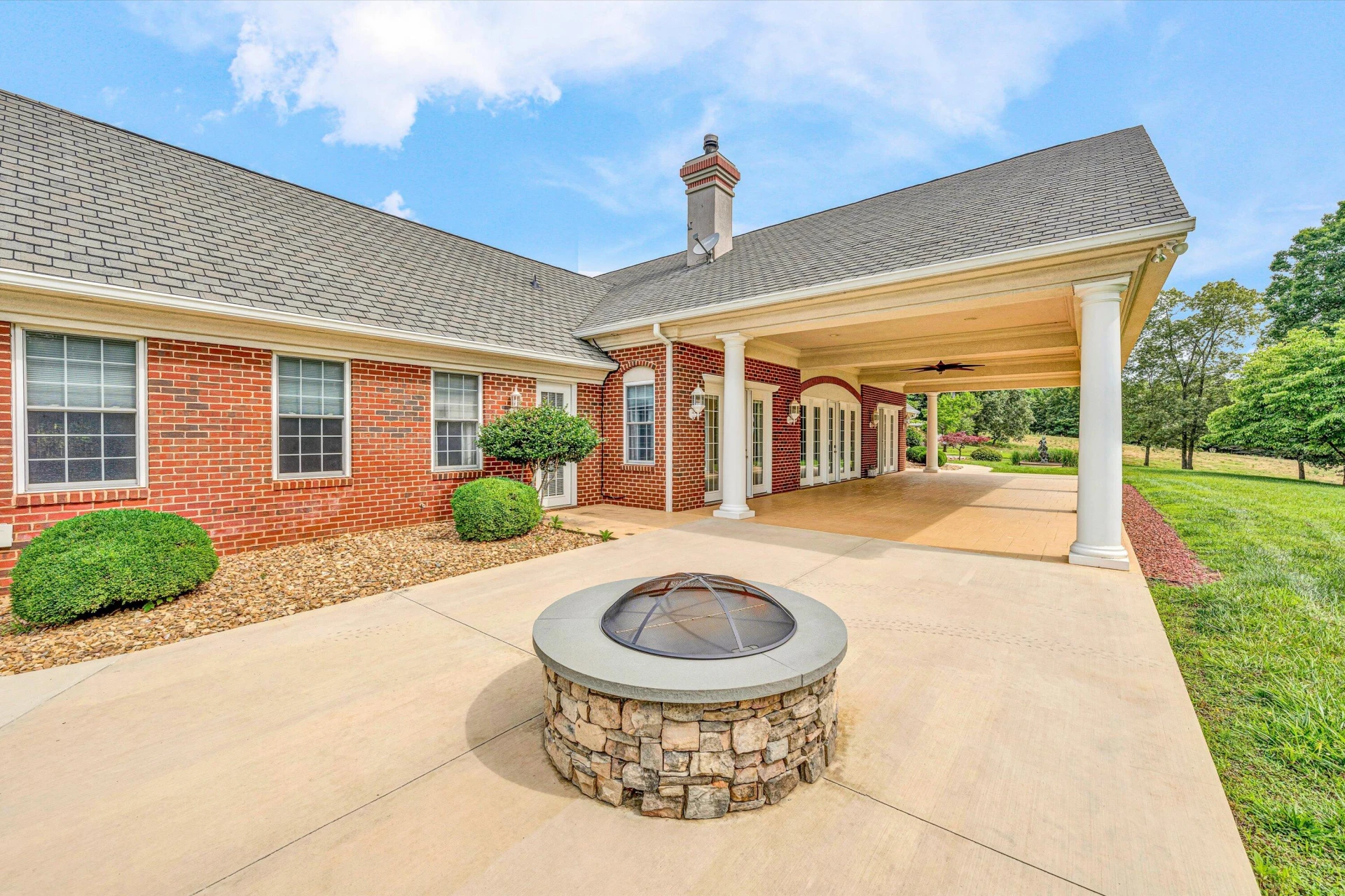 2246 Pine Ridge RD - Photo 34