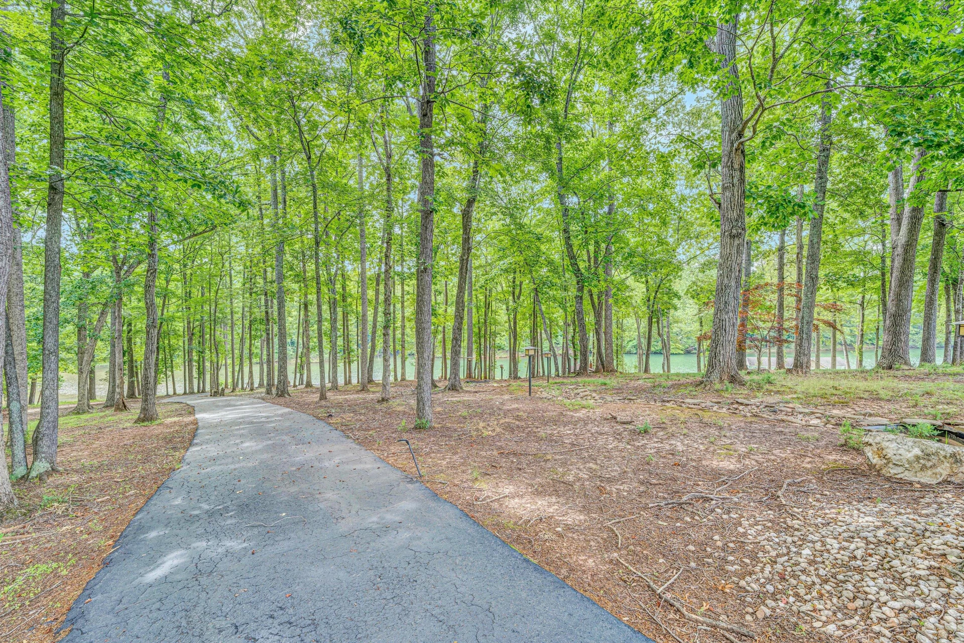 2246 Pine Ridge RD - Photo 36