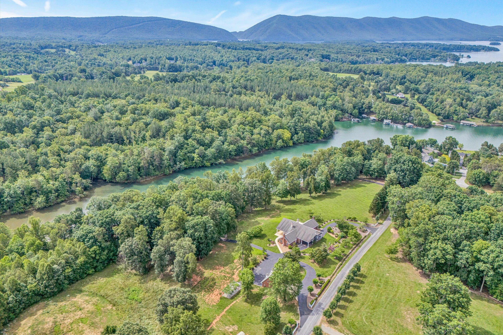 2246 Pine Ridge RD - Photo 46