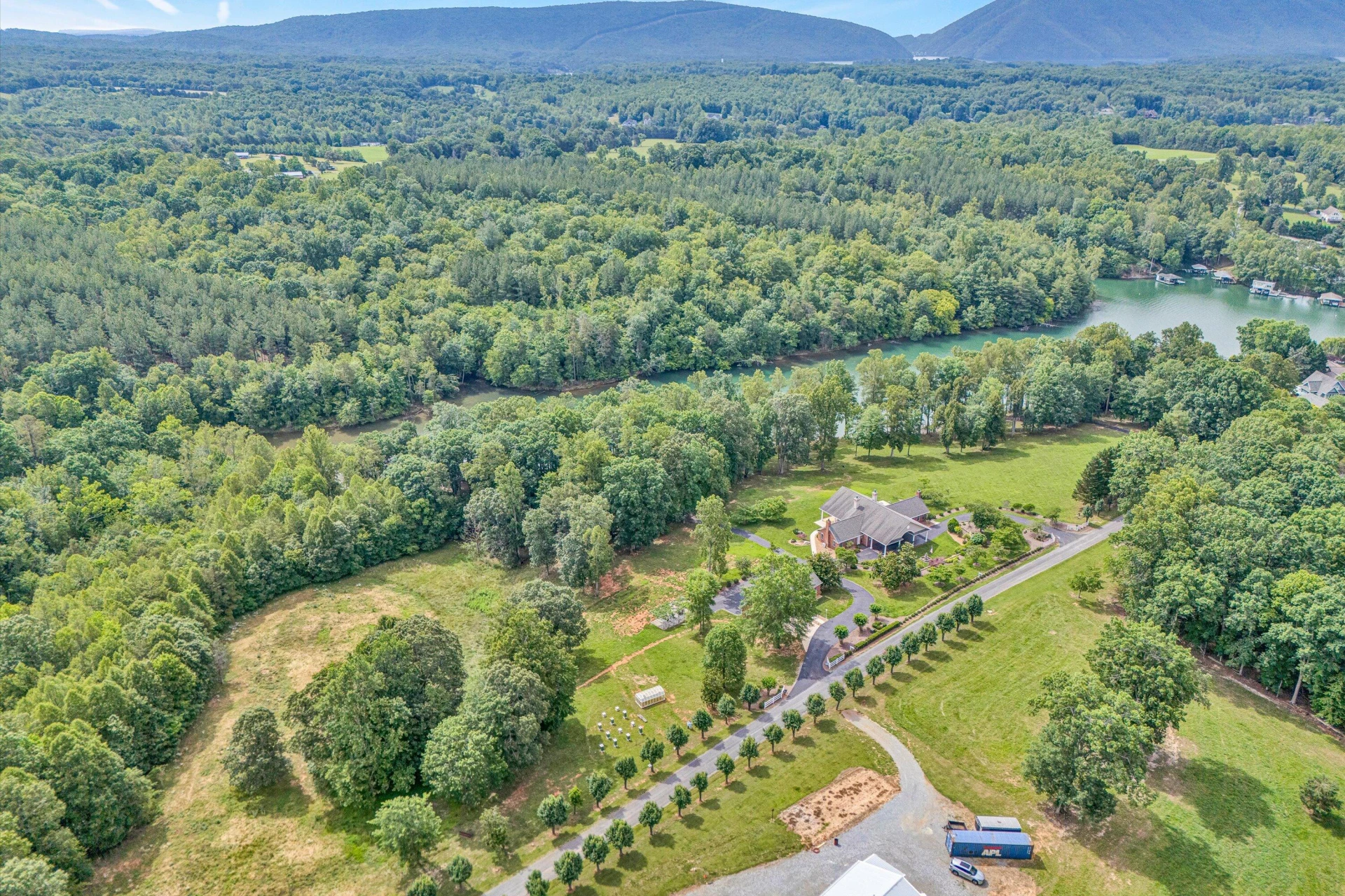 2246 Pine Ridge RD - Photo 47