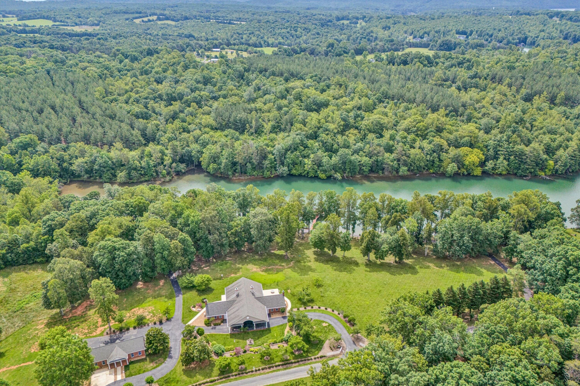 2246 Pine Ridge RD - Photo 48