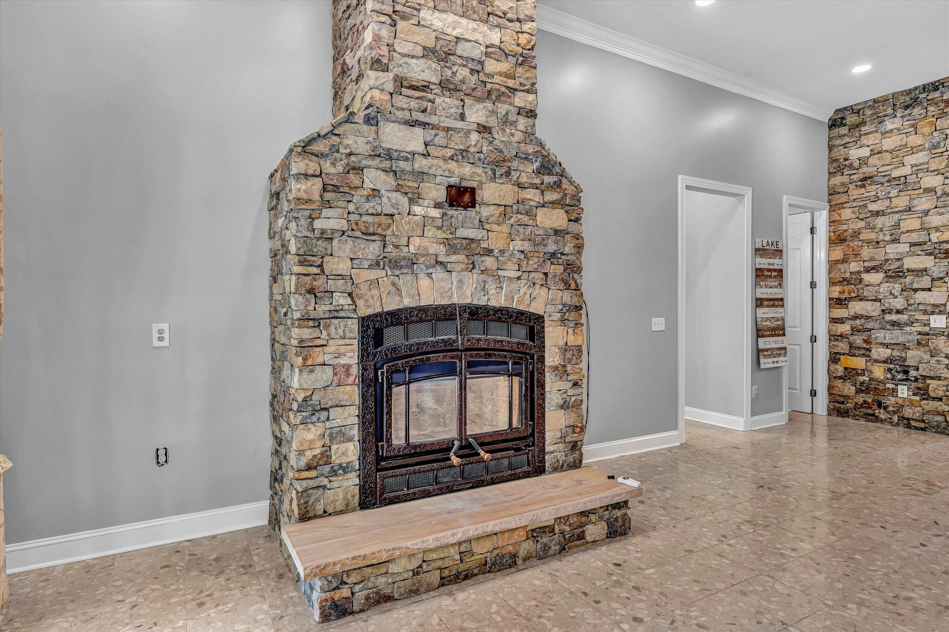 2246 Pine Ridge RD - Photo 9