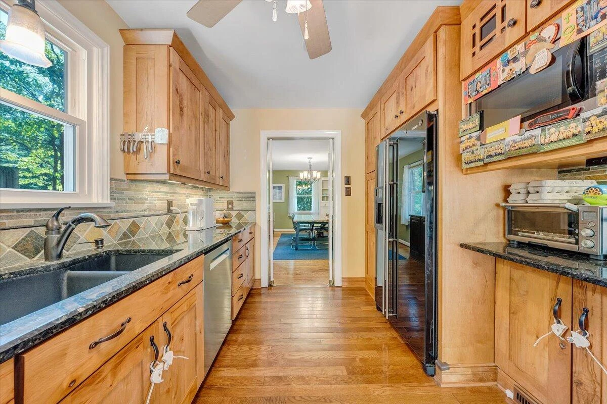 2702 Yellow Mountain RD - Photo 25