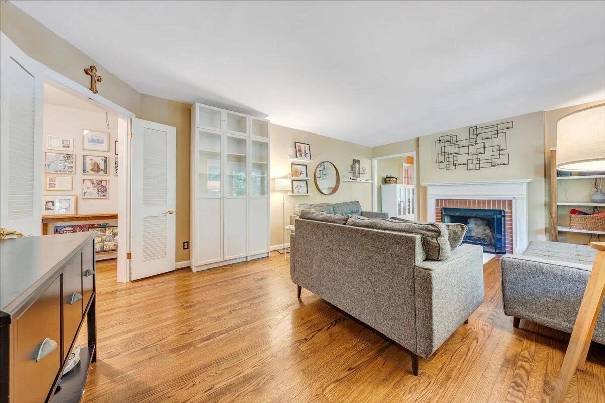 2702 Yellow Mountain RD - Photo 11