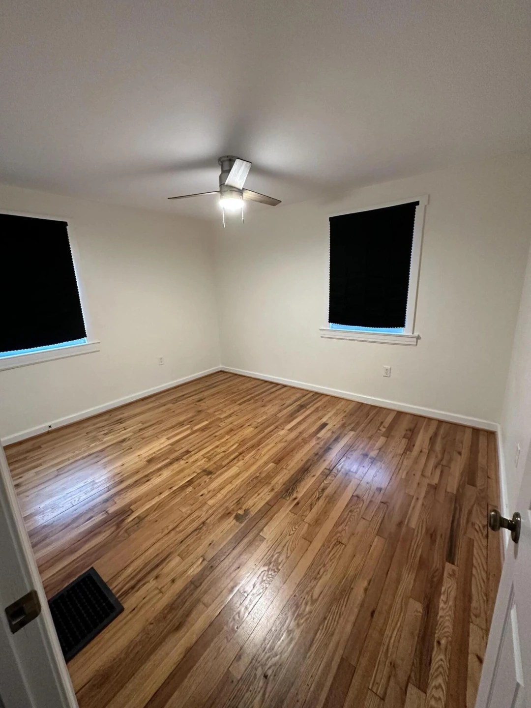 1602 Campbell AVE - Photo 12