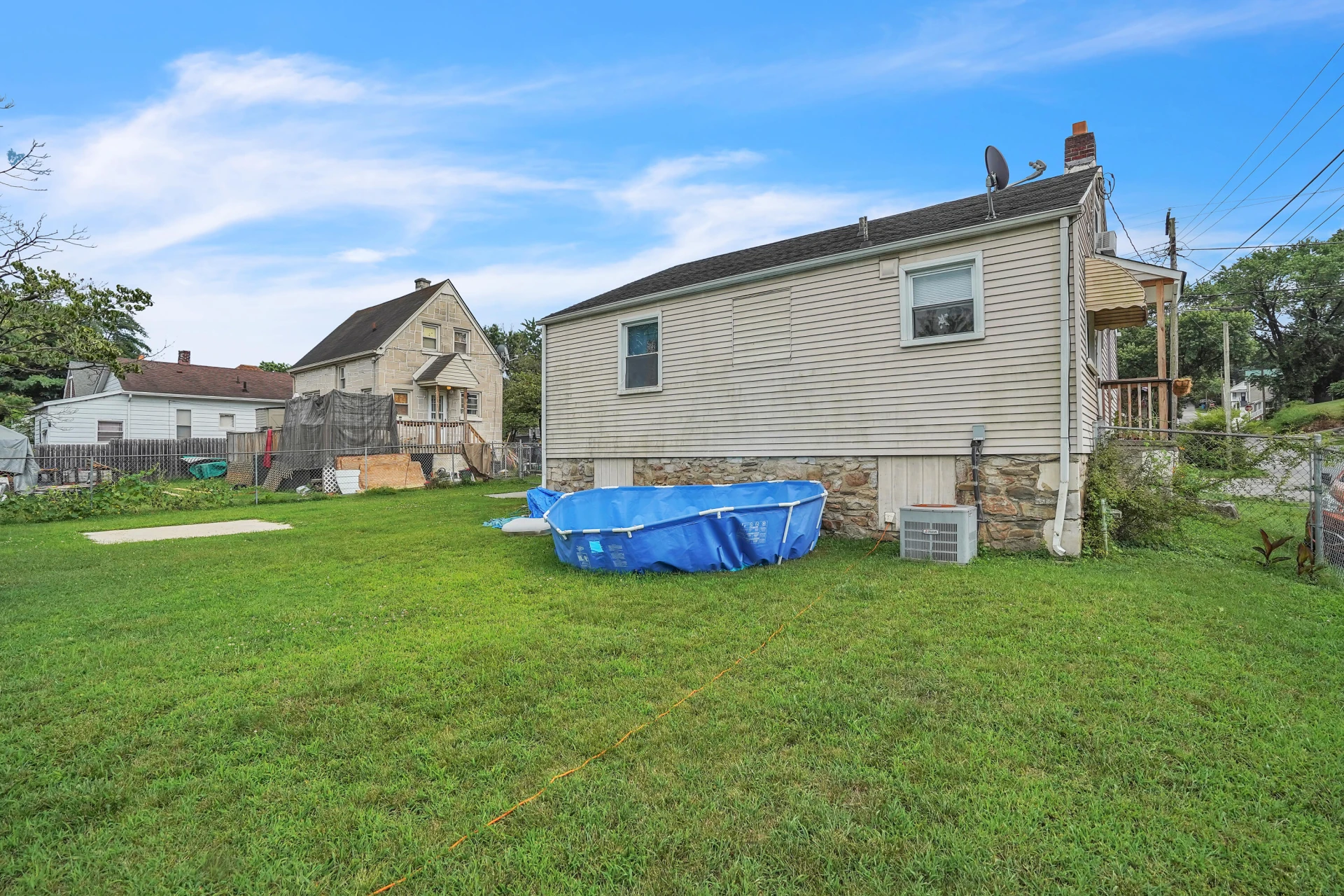 1602 Campbell AVE - Photo 8