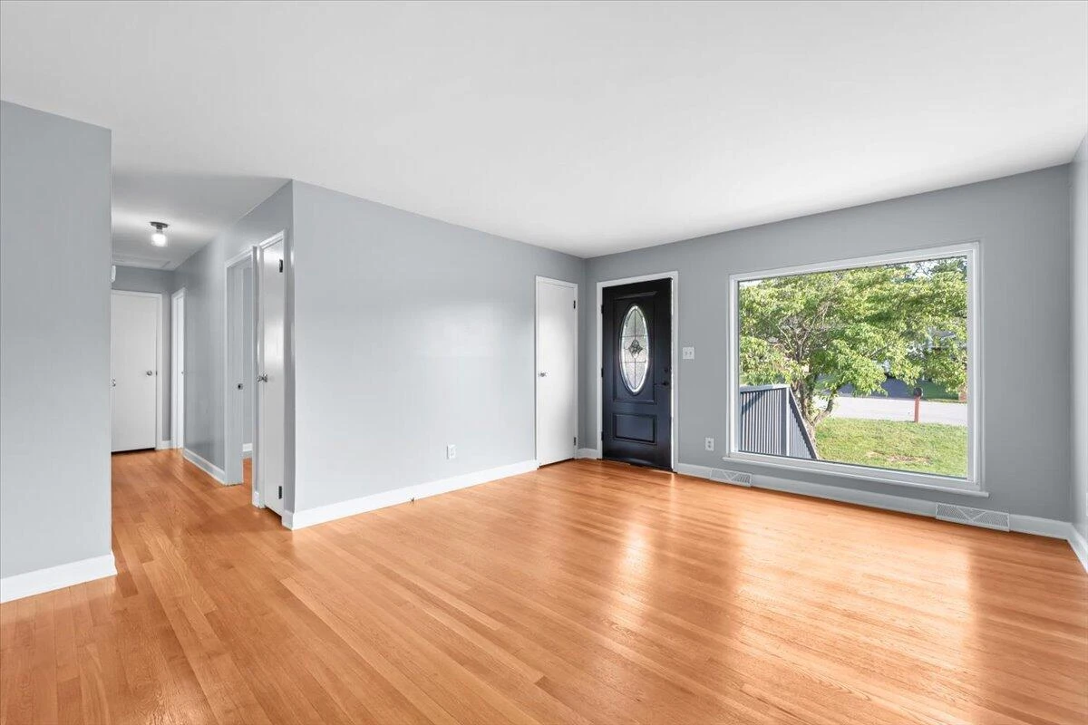 1461 Antrim ST - Photo 11