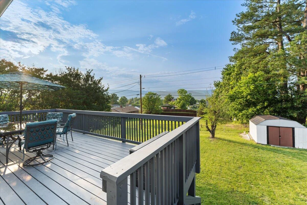 1461 Antrim ST - Photo 22