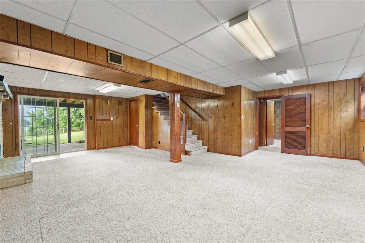 1461 Antrim ST - Photo 32