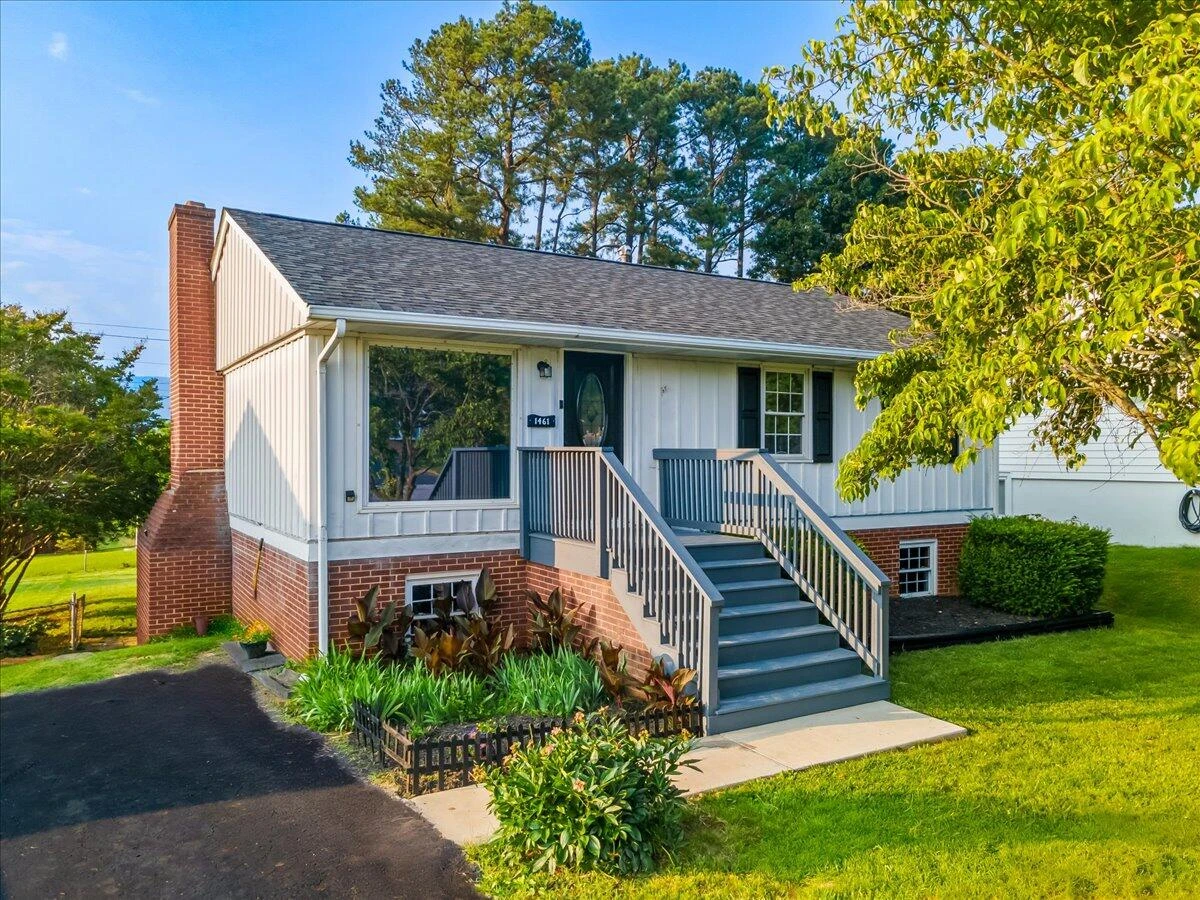 1461 Antrim ST - Photo 5