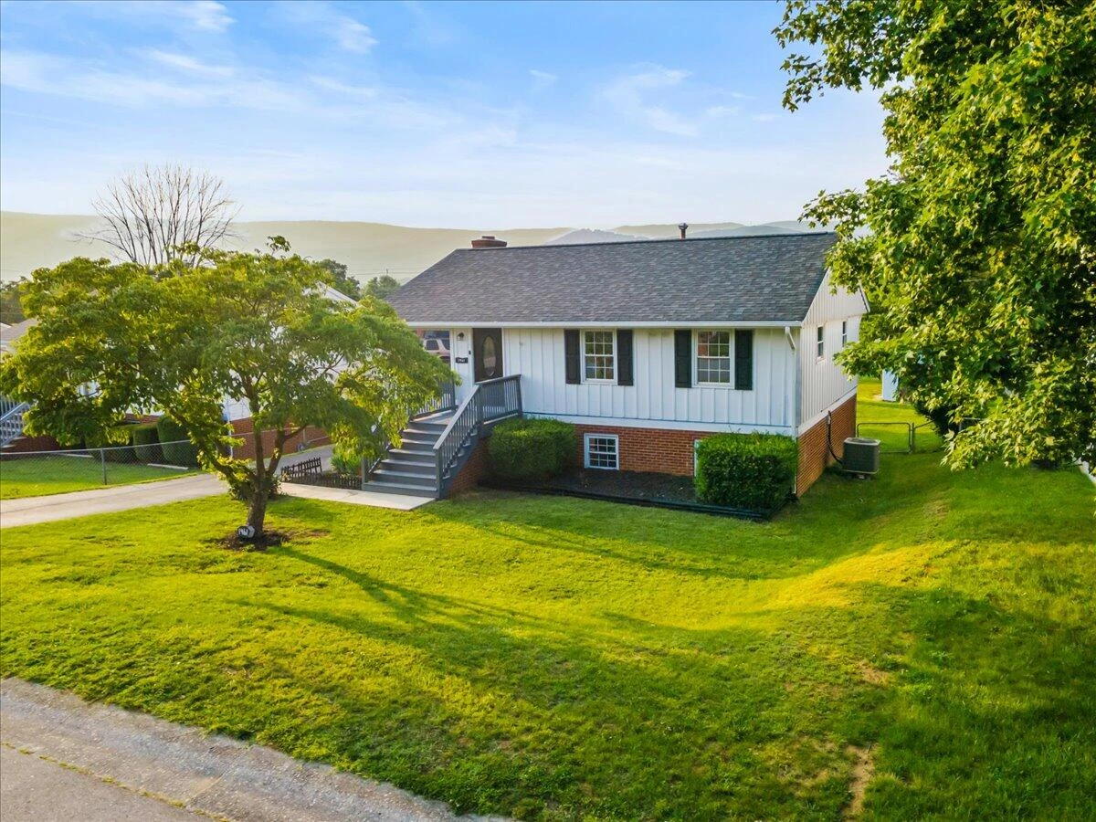 1461 Antrim ST - Photo 52