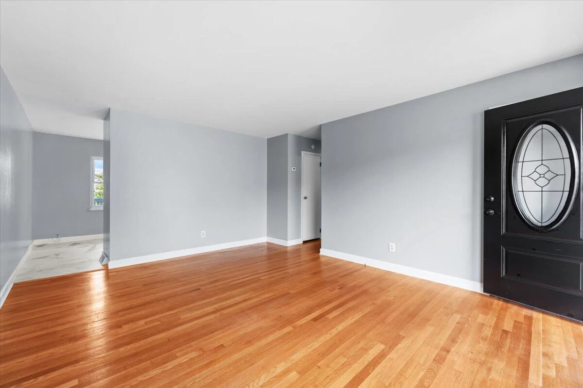1461 Antrim ST - Photo 8