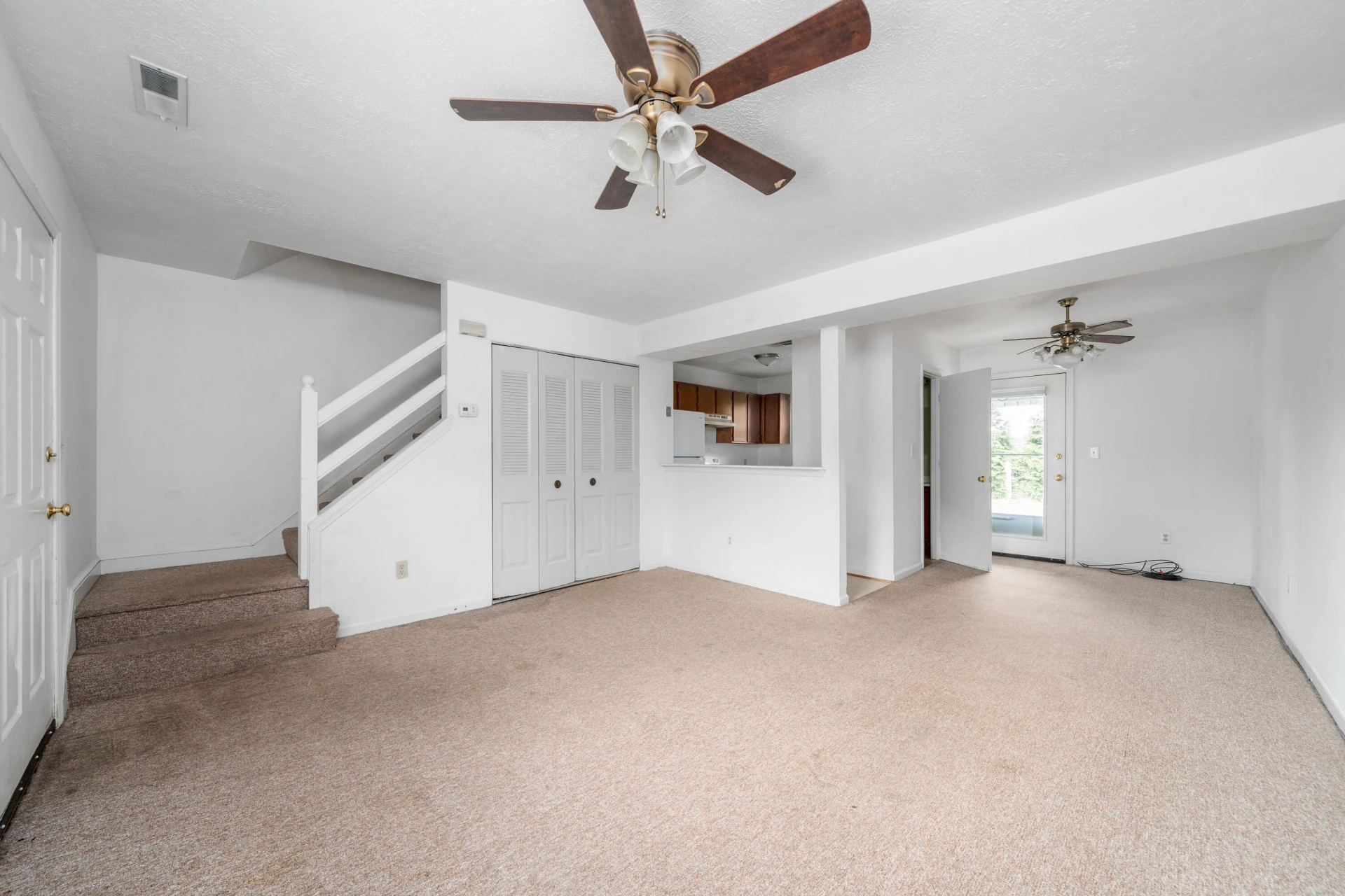 12 Tinkerview DR - Photo 3