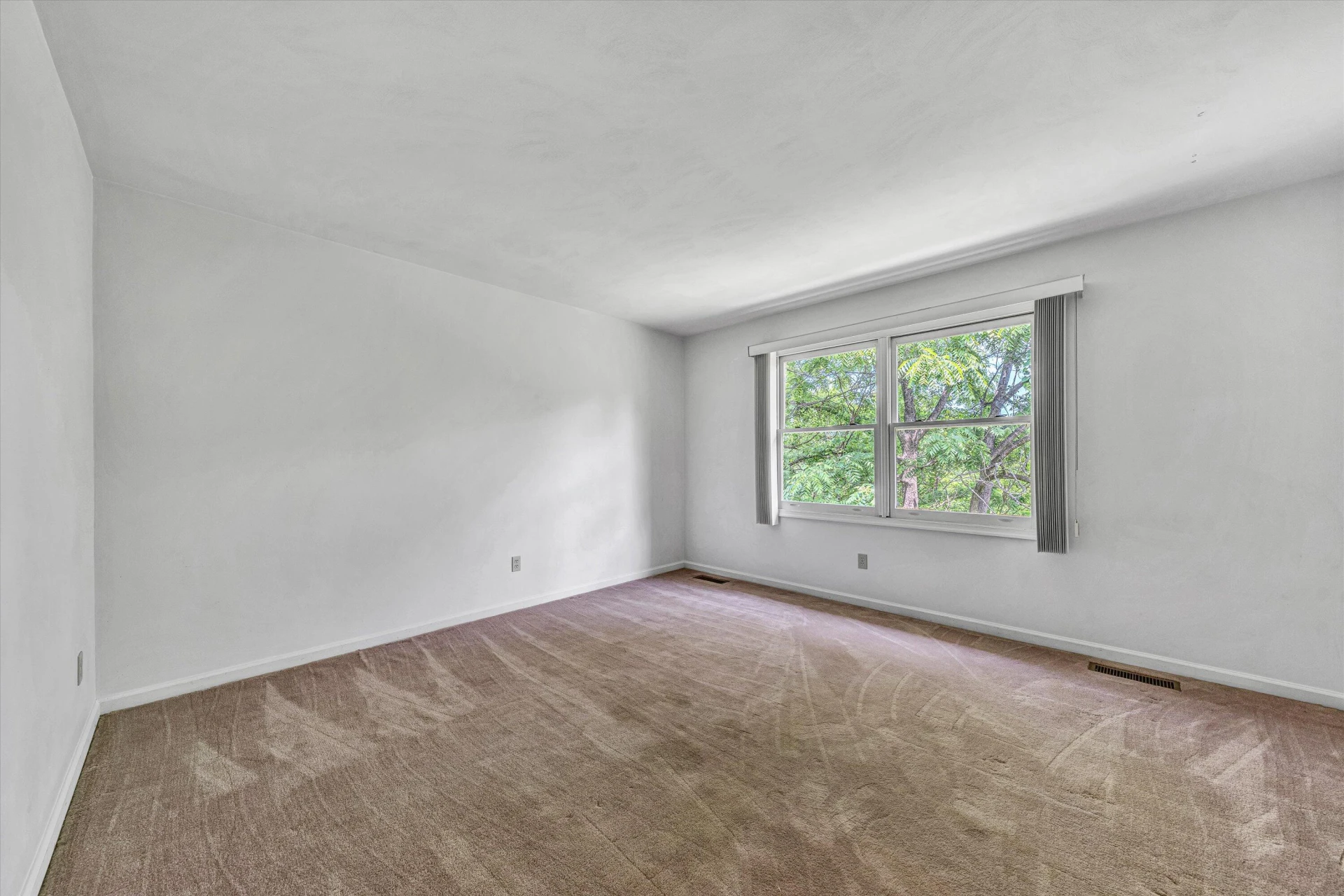 5300 ROCK HILL DR - Photo 15