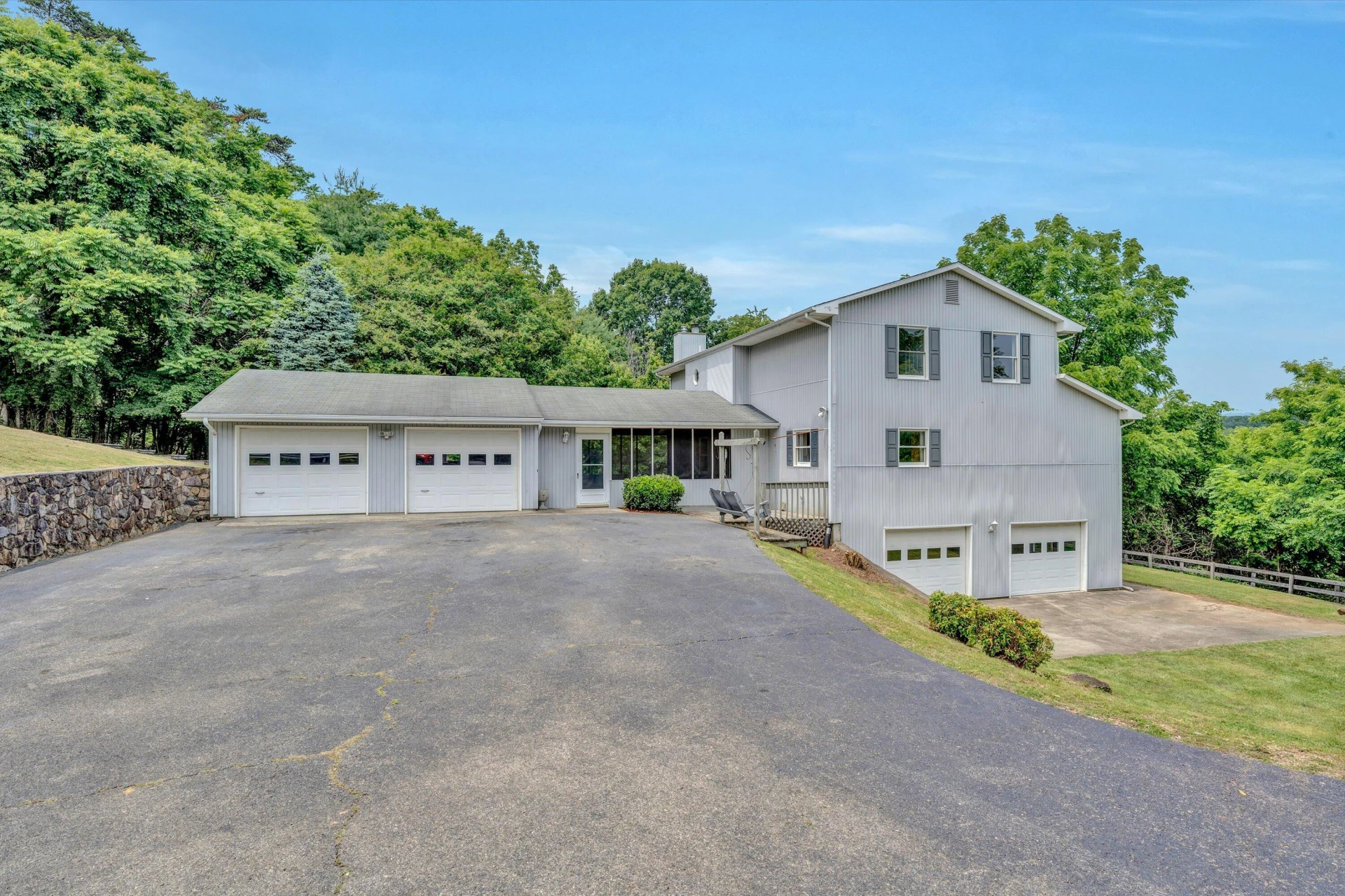 5300 ROCK HILL DR - Photo 2