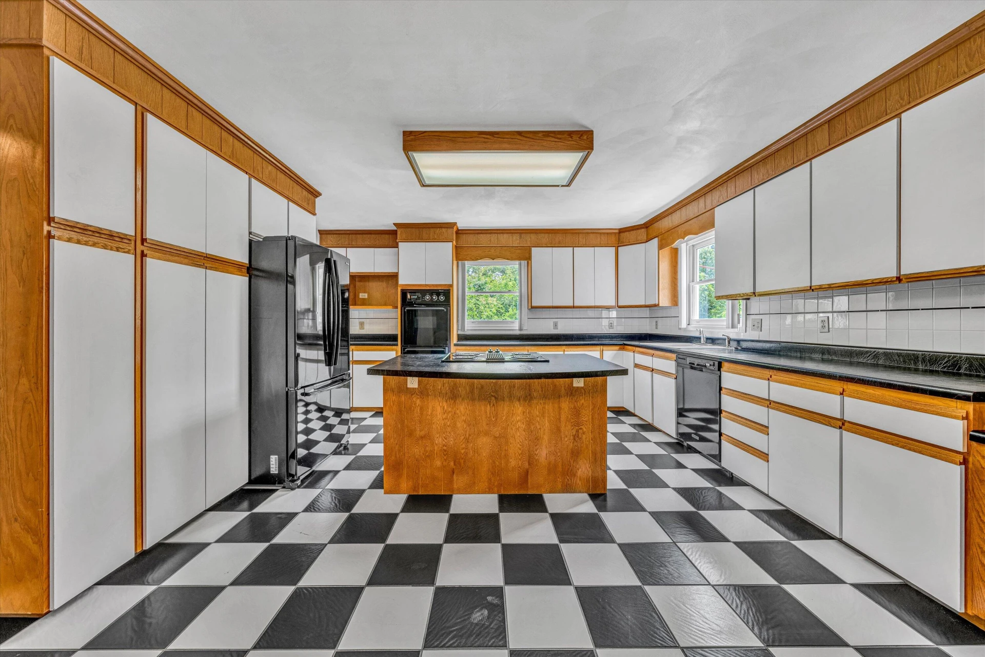 5300 ROCK HILL DR - Photo 9