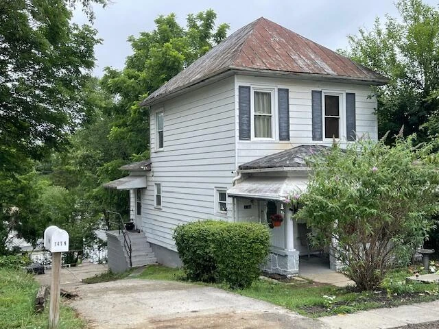 1414 Campbell AVE