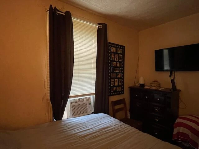 1414 Campbell AVE - Photo 11