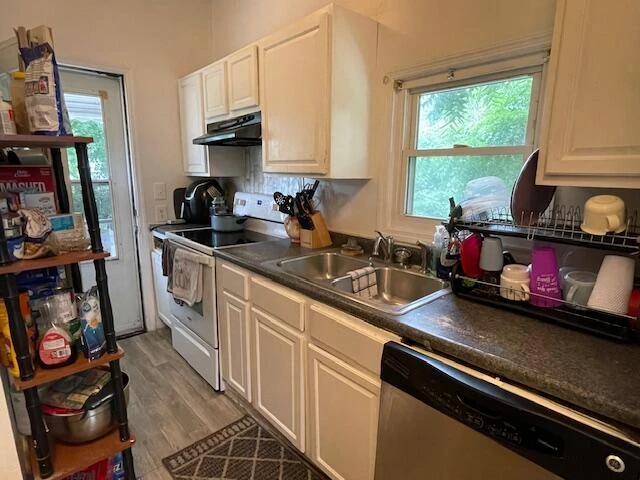 1414 Campbell AVE - Photo 14