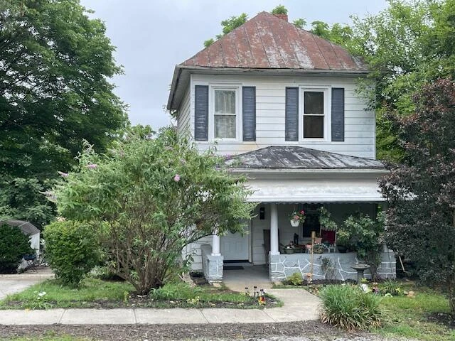 1414 Campbell AVE - Photo 2