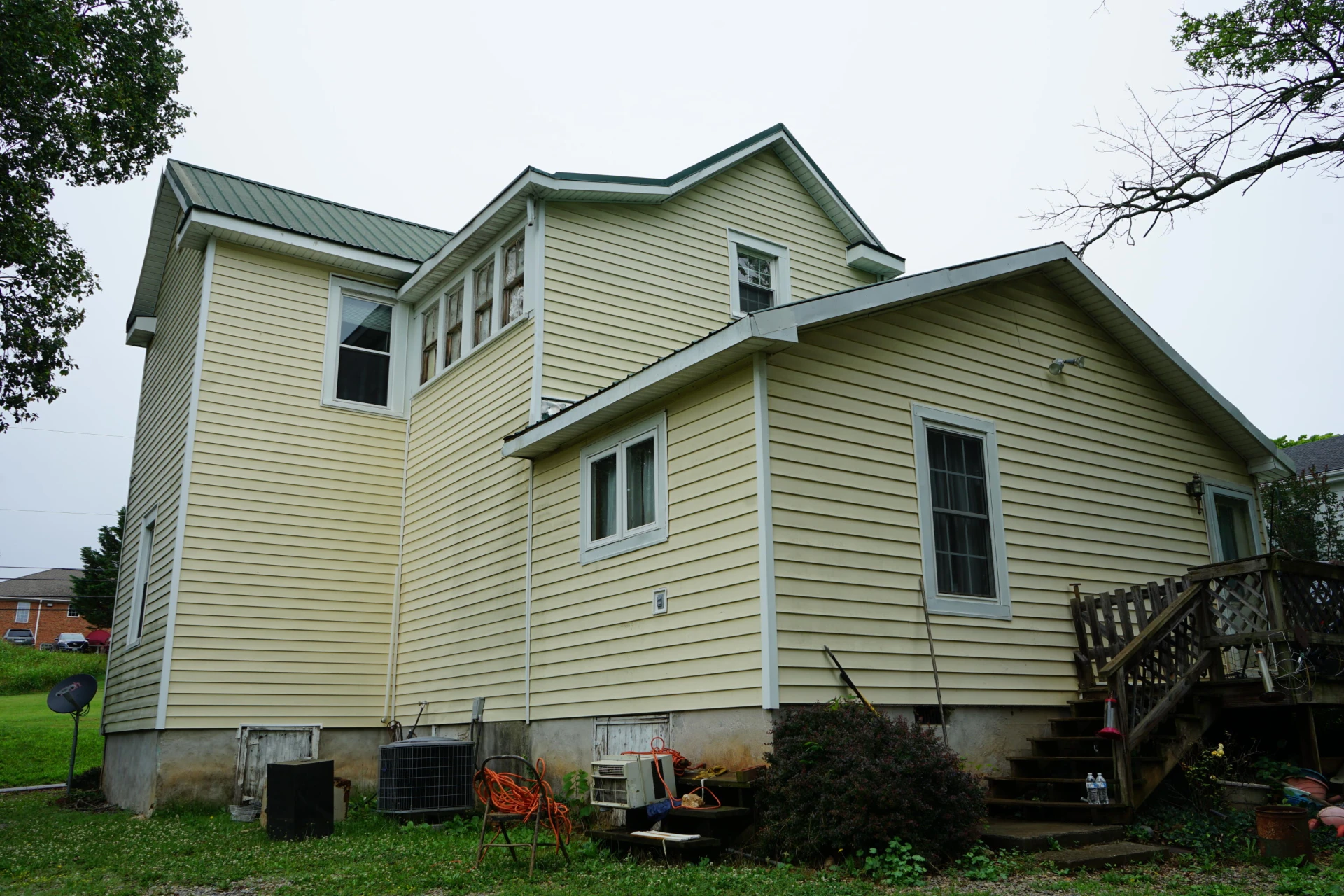 409 Washington ST - Photo 3