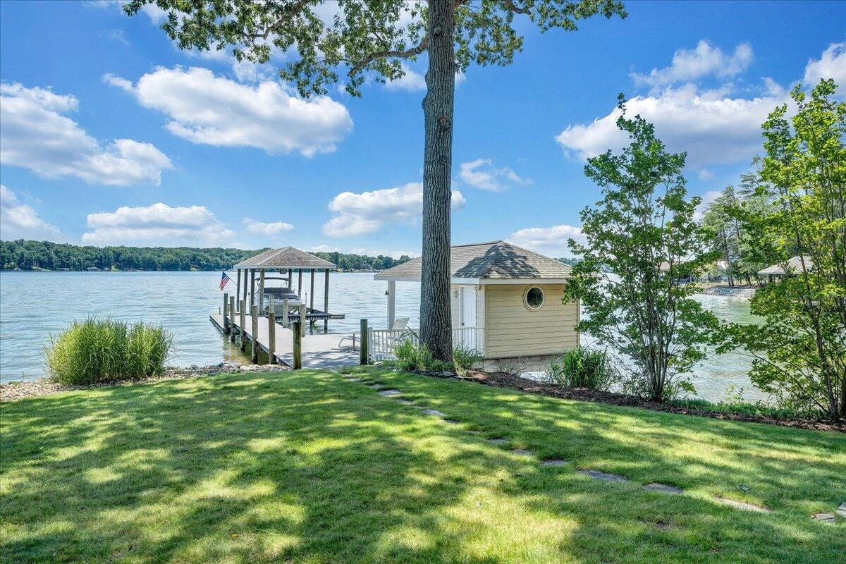 574 Waverly LN - Photo 113
