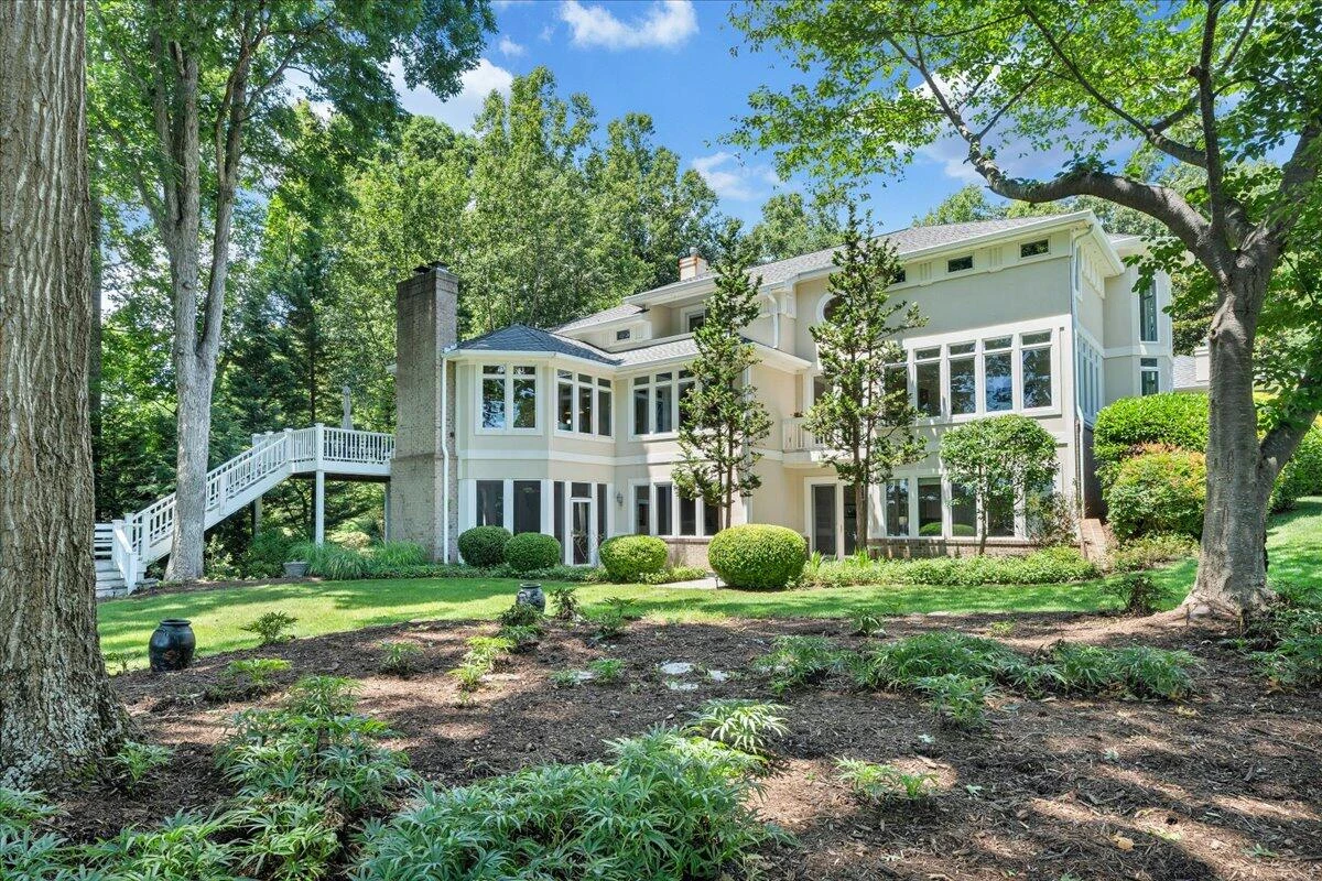 574 Waverly LN - Photo 17