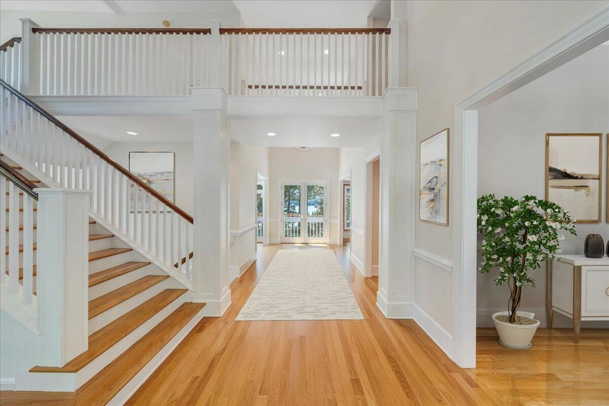 574 Waverly LN - Photo 18