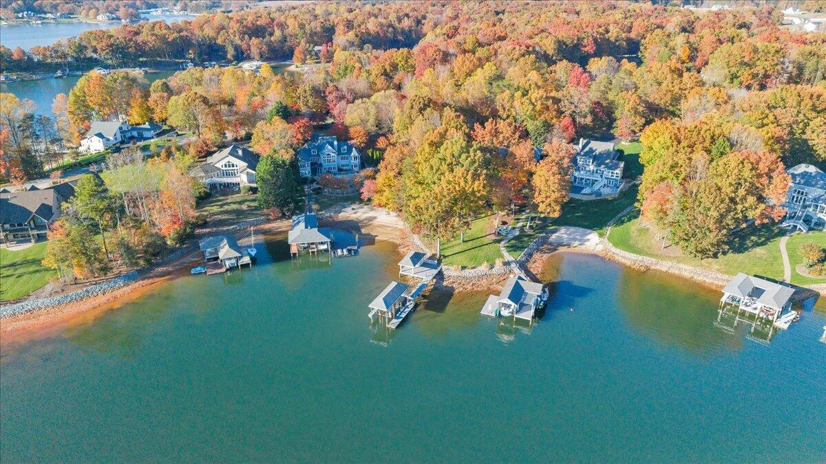 574 Waverly LN - Photo 181