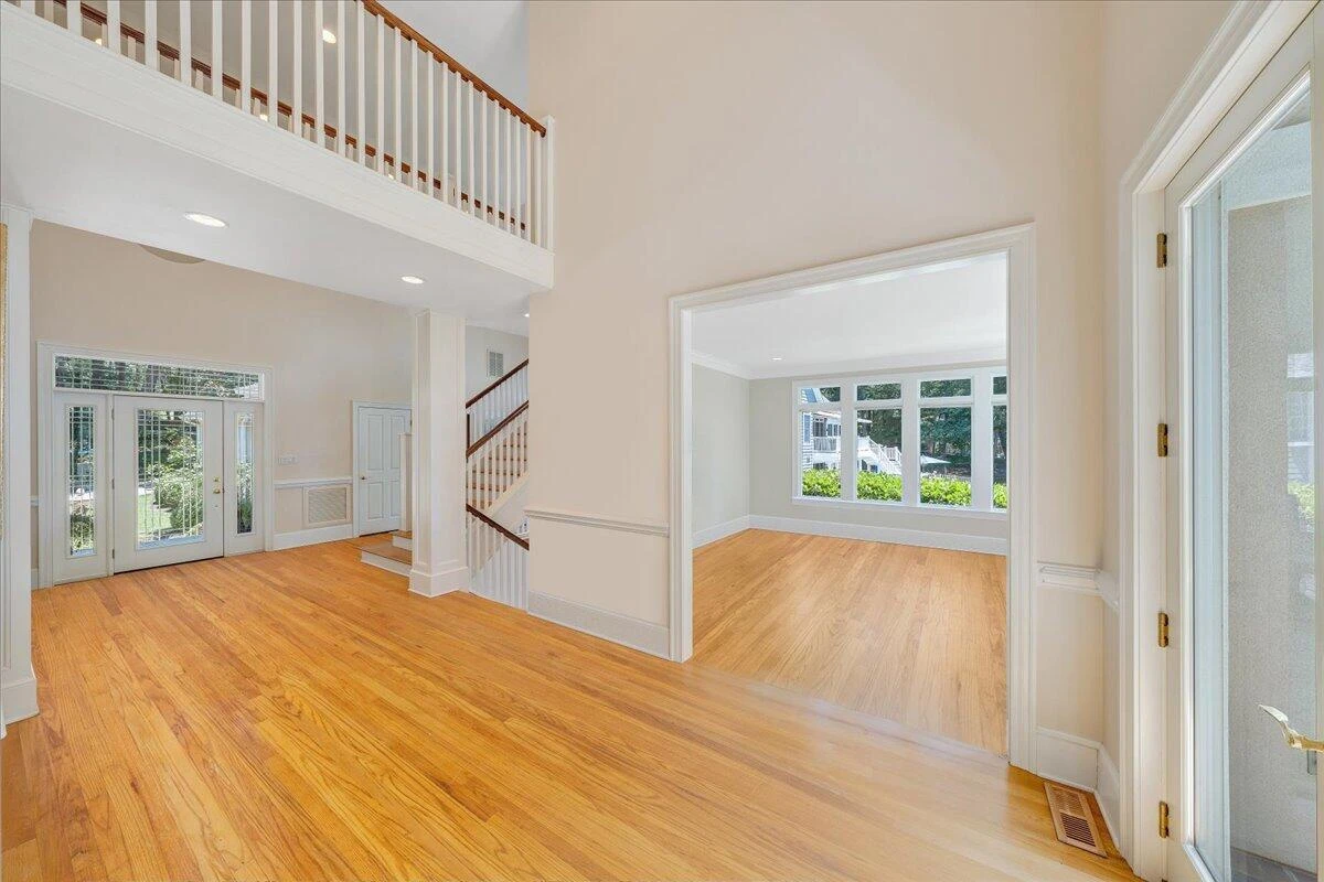 574 Waverly LN - Photo 23
