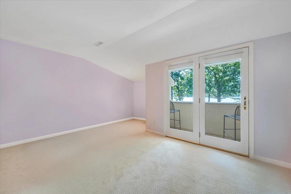 574 Waverly LN - Photo 31