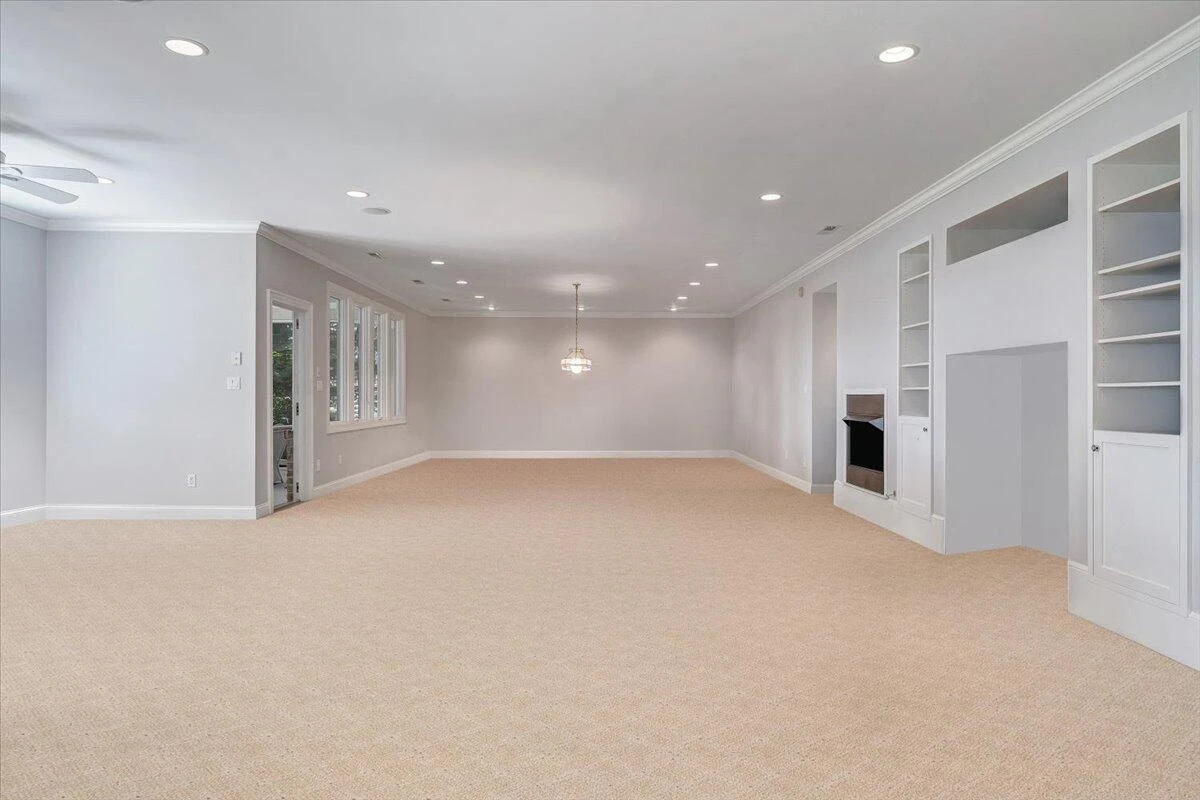 574 Waverly LN - Photo 35