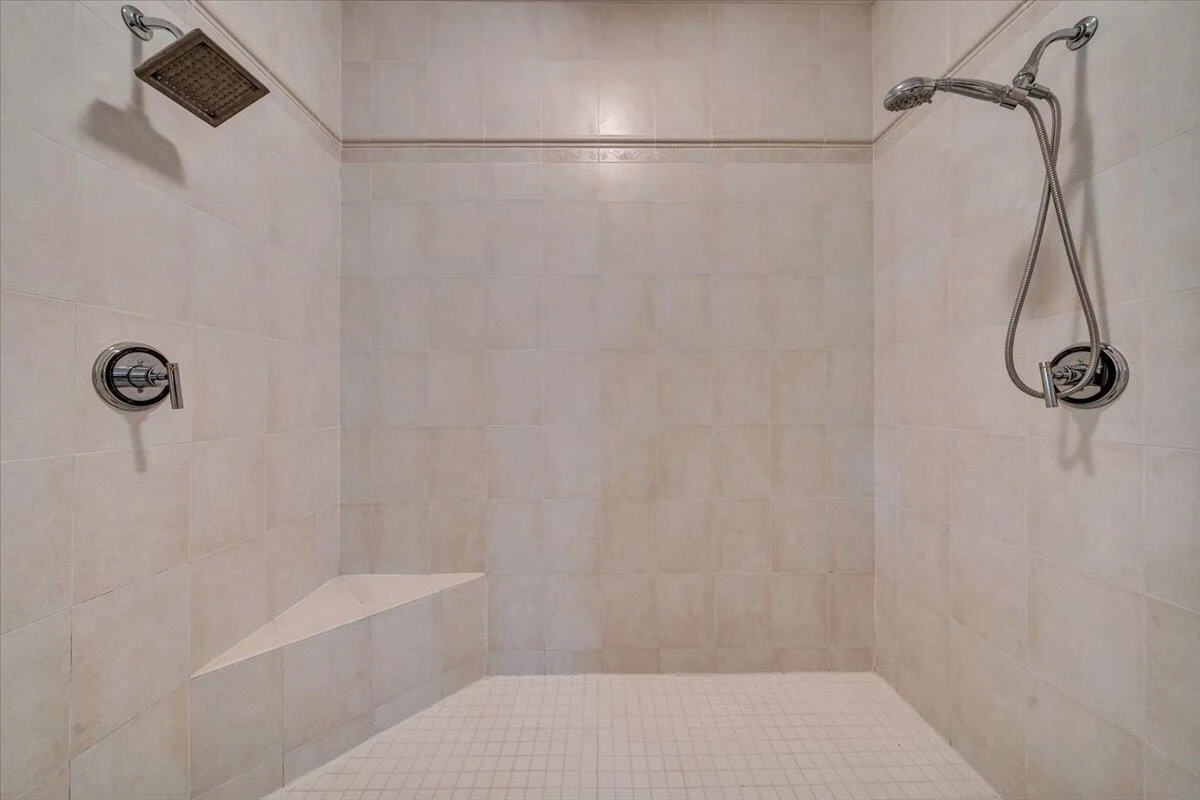 574 Waverly LN - Photo 64