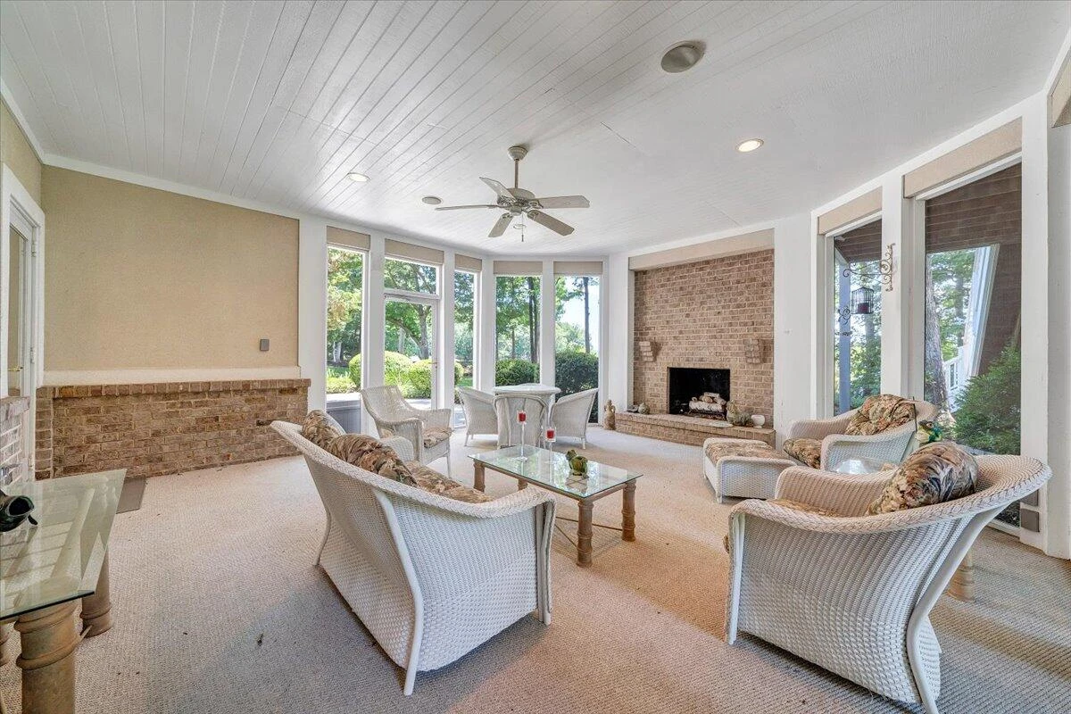 574 Waverly LN - Photo 88