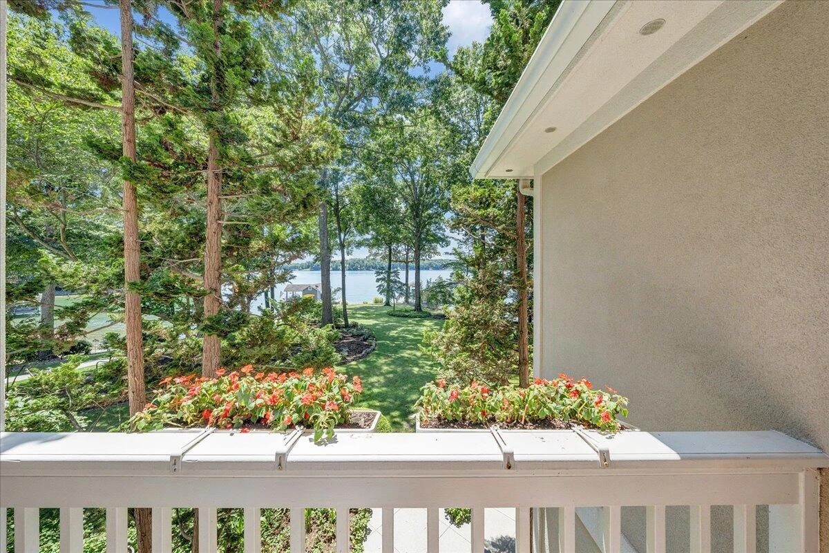 574 Waverly LN - Photo 90