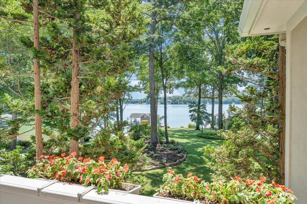574 Waverly LN - Photo 92