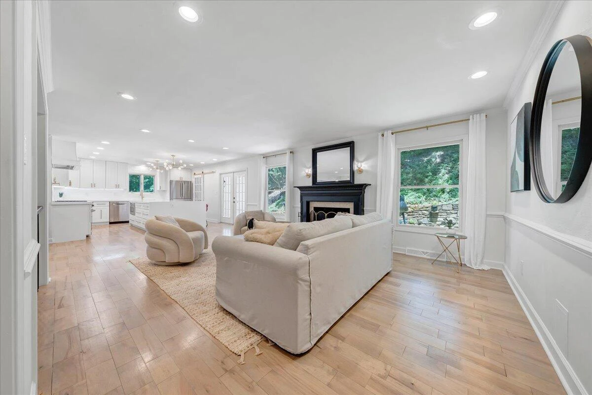 5123 Remington RD - Photo 12
